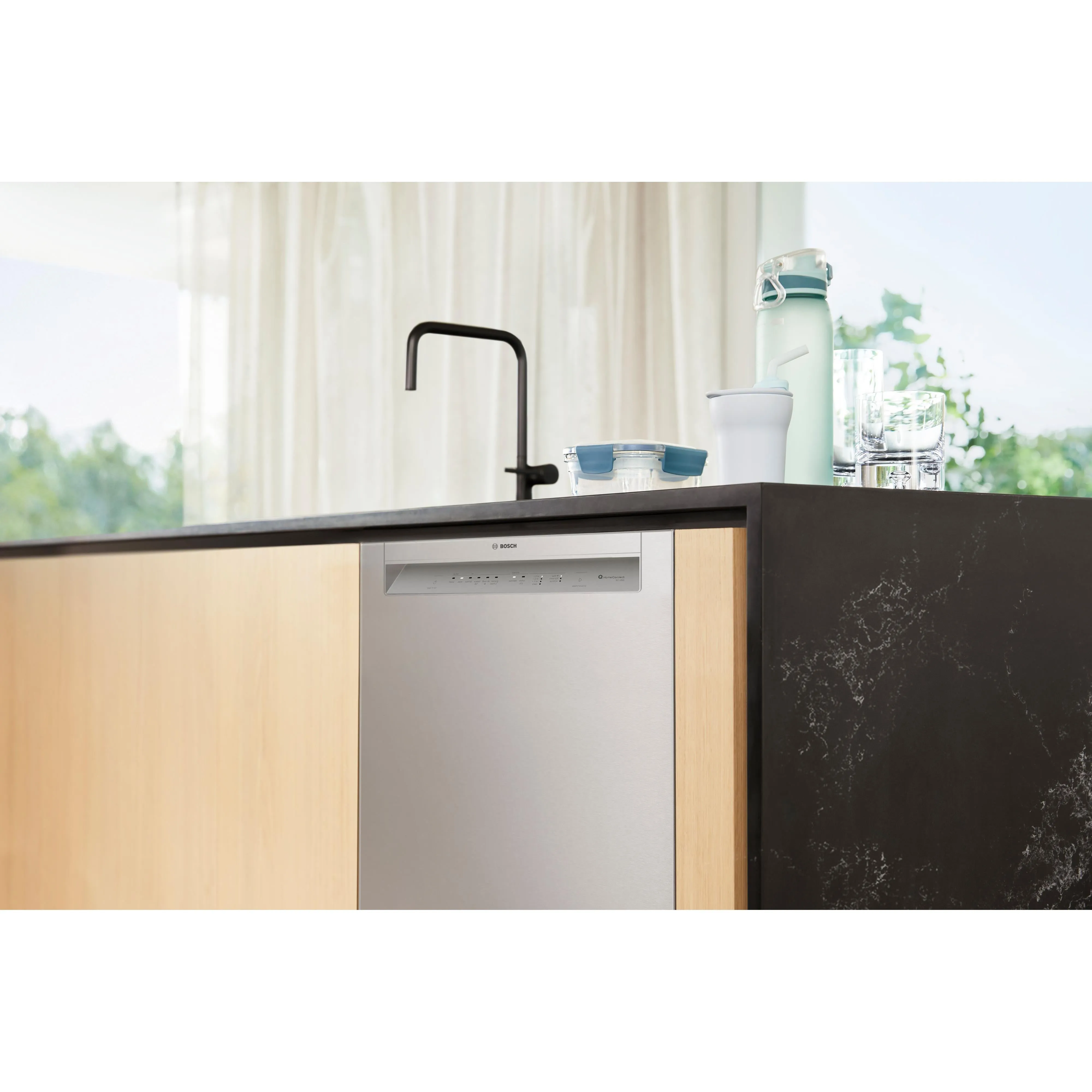 Bosch 24-inch Built-in Dishwasher with Home Connect® SHE3AEE5N