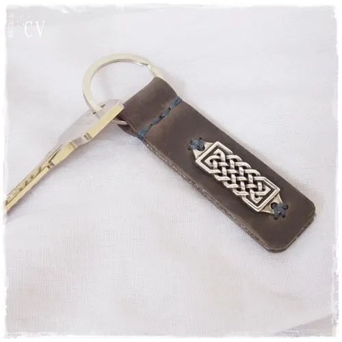 Gaelic Knot Leather Keychain ~