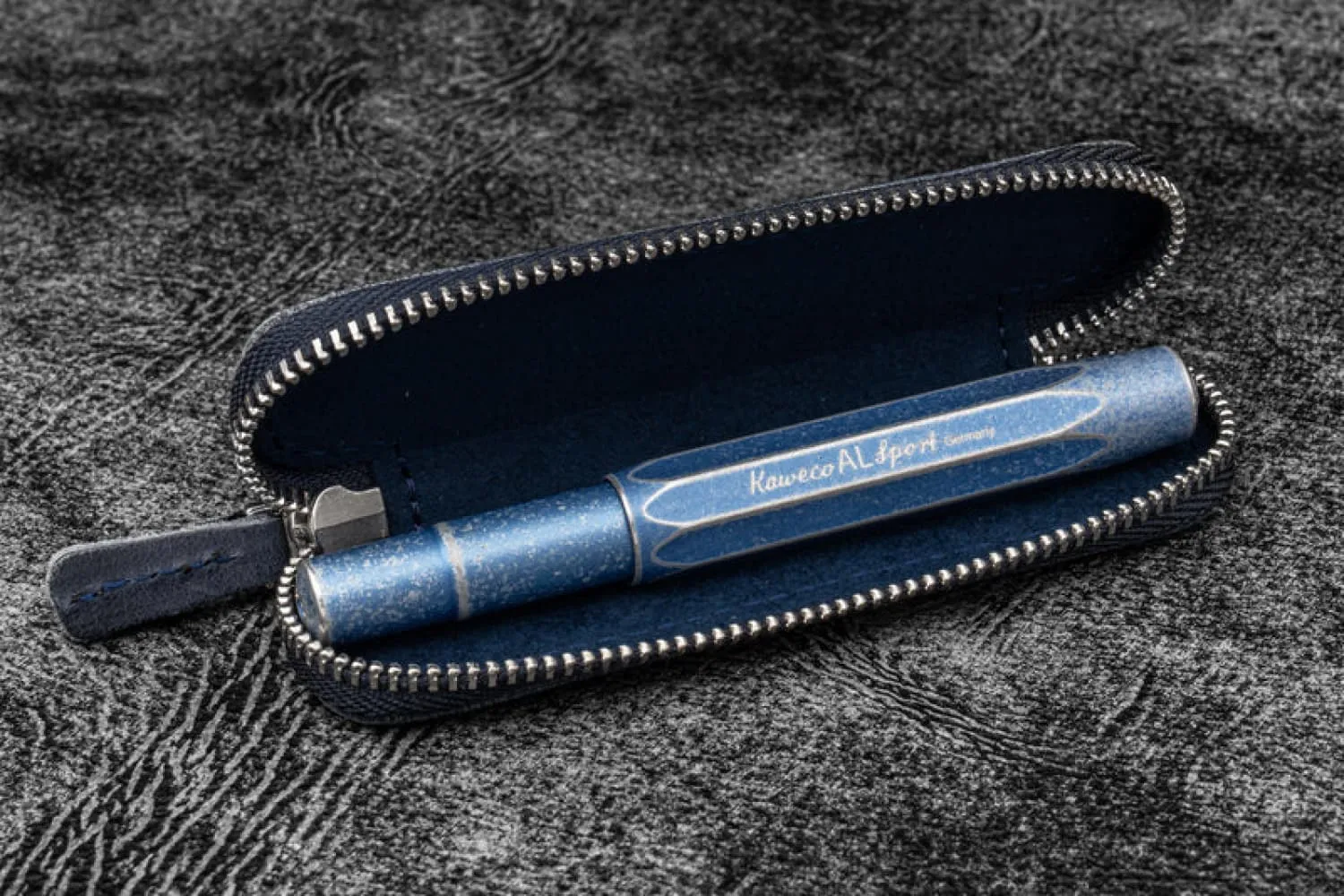 Galen Leather 1 Pen Case for Kaweco - Pocket Pen in Crazy Horse Navy Blue