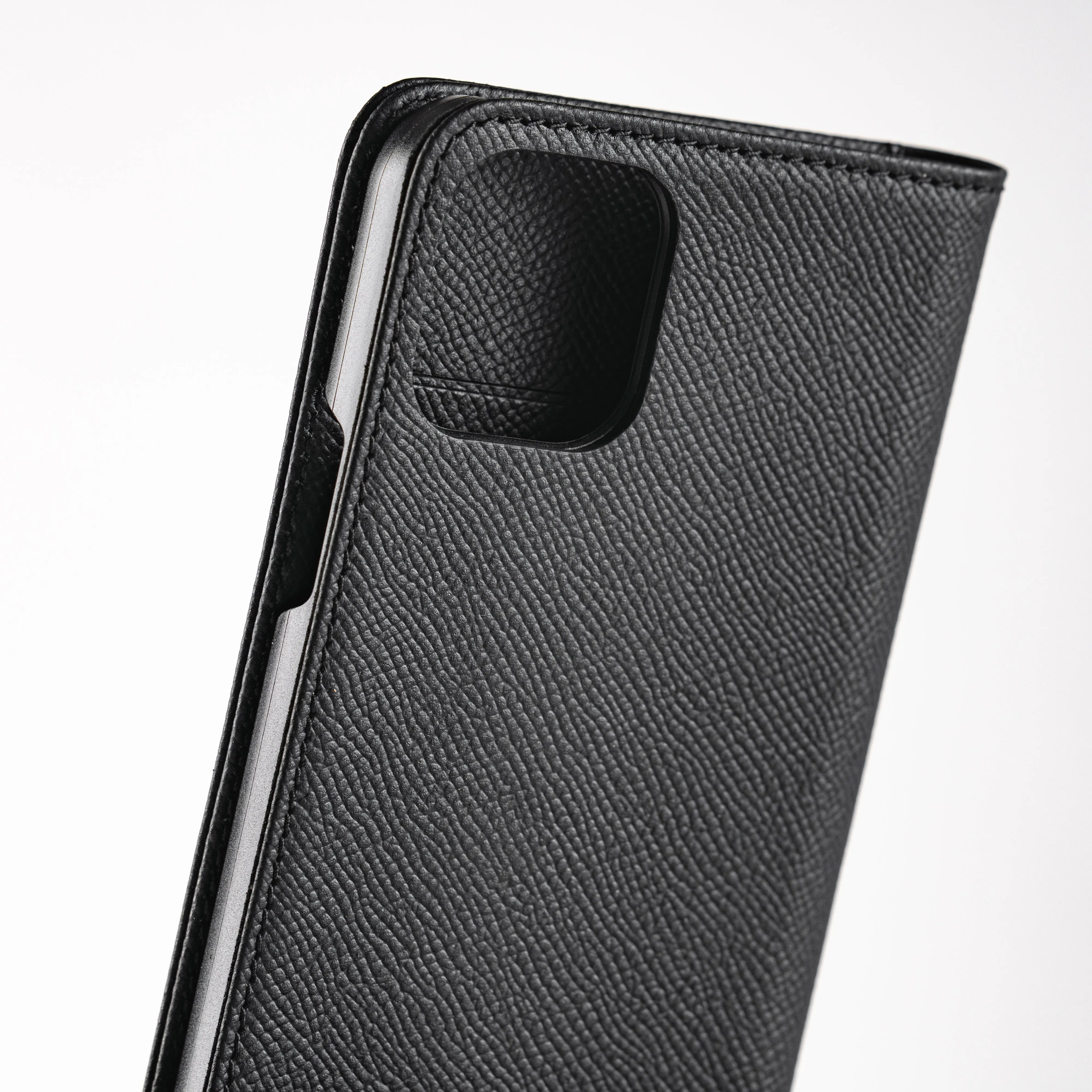 Leather iPhone 13 Pro Case - Folio Wallet