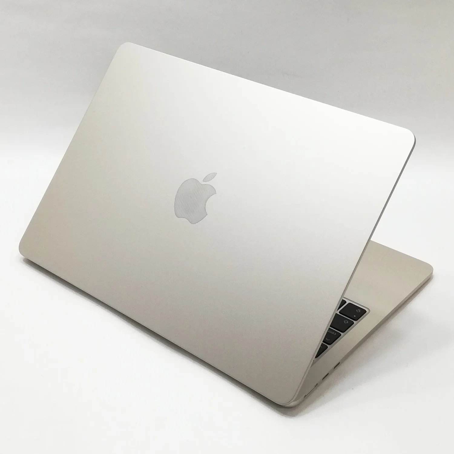 MacBook Air M3 / 13インチ / 2024 / 8GB / 512GB / スターライト / ランク:A / MRXU3J/A / 【中古品管理番号:34580】